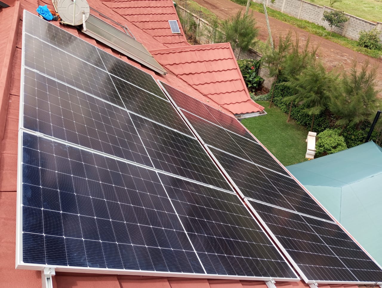 8kW-10kWh Residential solar hybrid solution thumbnail